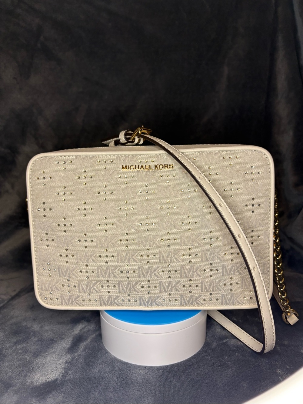 Michael Kors The Jet Set Cream Crossbody - Picture 8 of 10